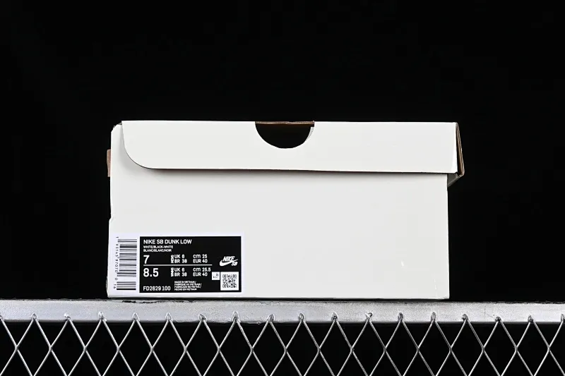All categories Nk SB Dunk series Nk SB Dunk Low low-top sneakers F version Tightbooth x Nk SB Dunk joint model Reverse Panda SB low-top casual sports skateboard shoes FD2629-100